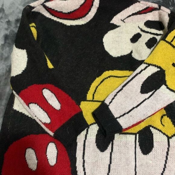 Vintage Mickey Mouse and Donald Duck Sweater Disney - Picture 2 of 7